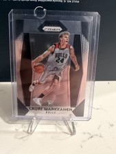 2017-18 Panini Prizm Lauri Markkanen #247 (RC)