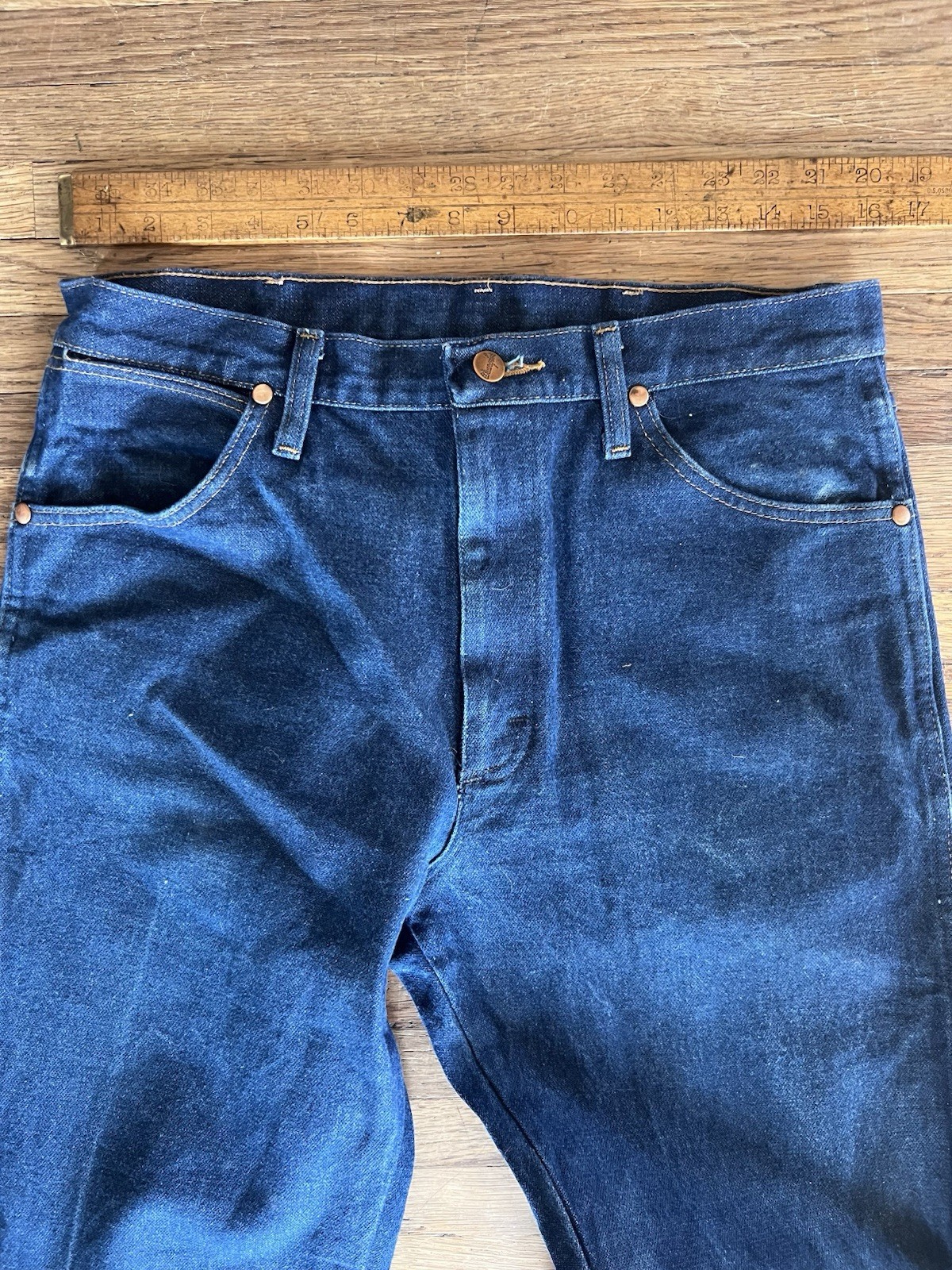 Wrangler 13MWZ Jeans Men's (Fits 32X32) Cowboy Cut Rodeo Distressed Blue Denim thumbnail 11