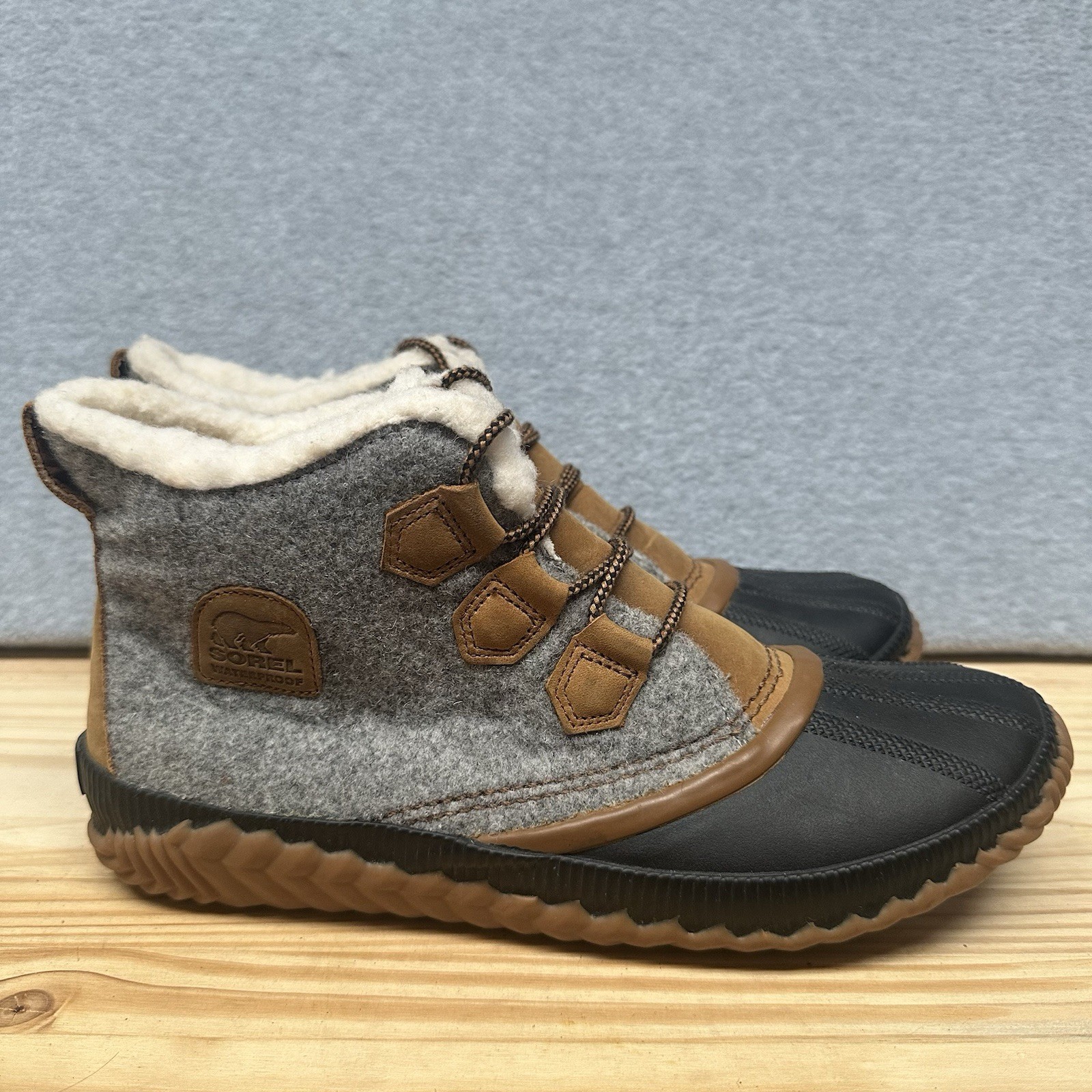 Sorel Out N About Duck Boots Womens Size 12 Grey Wool Ankle NL3150-052 Handcraft