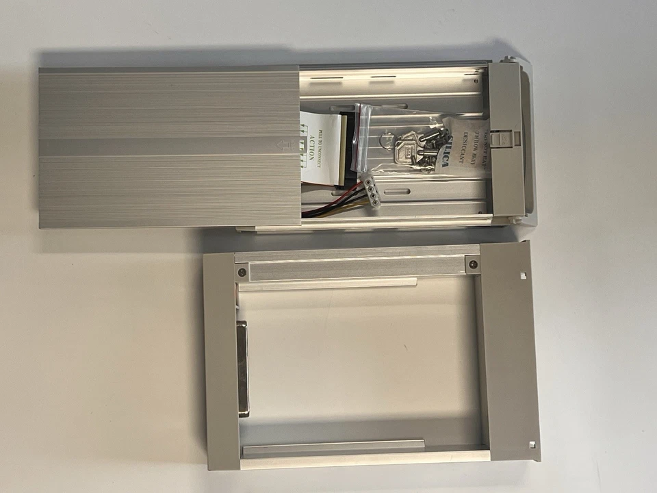 Kingwin KF21-IPF Aluminum Ultra ATA 66/100/133 For 2.5” & 3.5” IDE Mobile Rack - Image 3 of 4