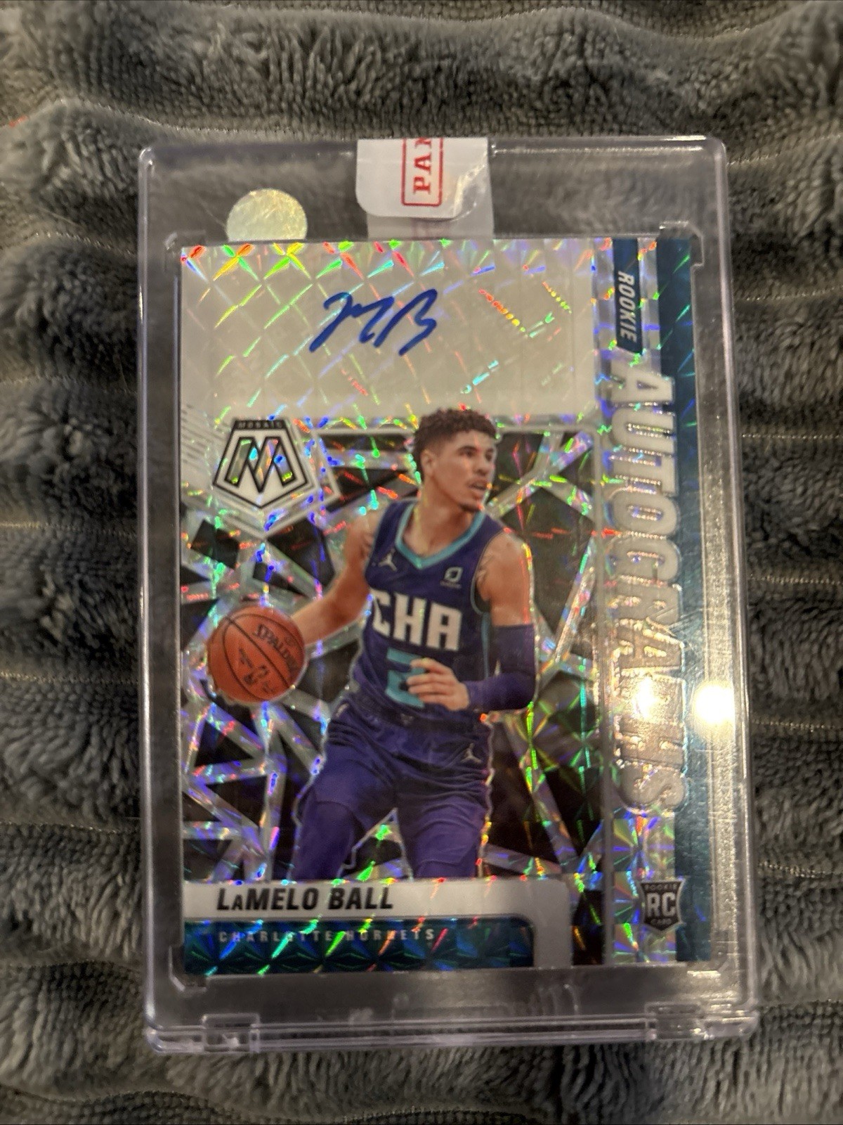 2020-21 Panini Mosaic Rookie Autographs Mosaic LaMelo Ball #RA-LBL (AU, RC)