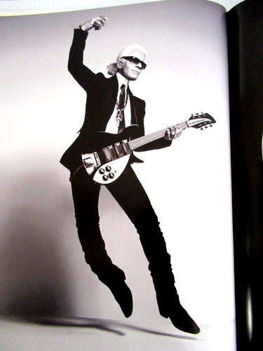 "GUITAR EROS" (JEAN-BAPTISTE MONDINO) ~ *** ROCK & POP GUITARS / PHOTOS *** #73 - Foto 19 di 24