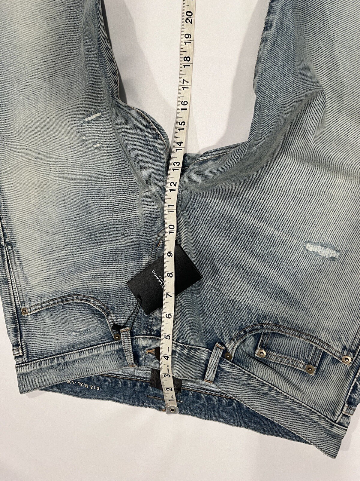 jeans uomo saint laurent ginocchio strappato blu. 33. $790