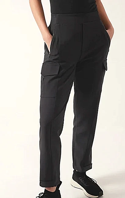 Athleta Women's Endless Cargo Pant NWT Size 2 Color Black