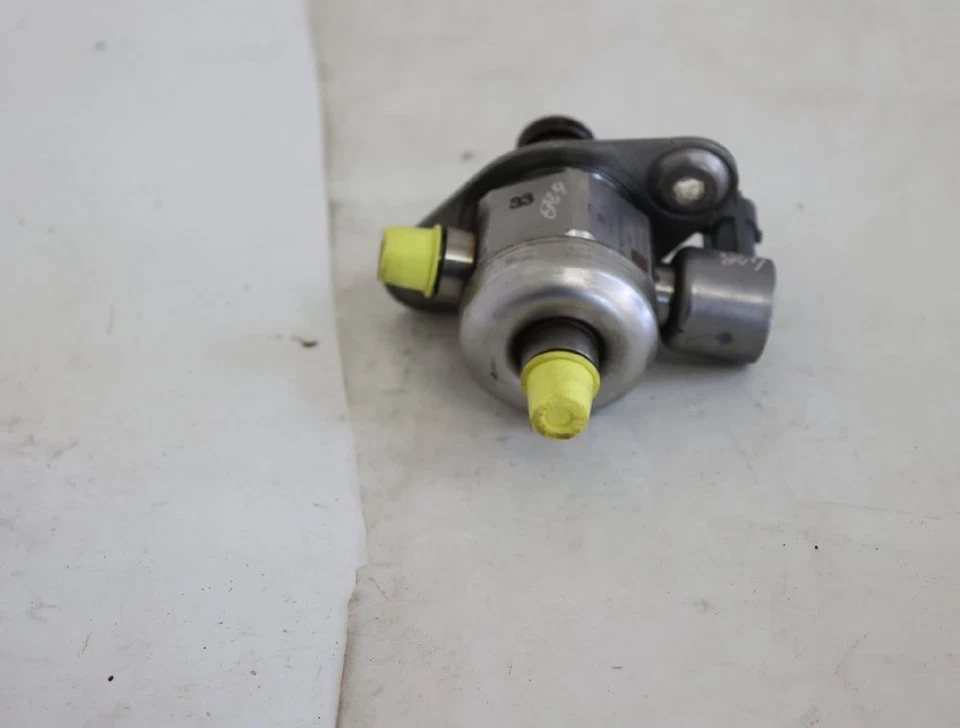 Bomba gasolina Chevrolet CAMARO 5 12626234 BOSCH 3.6 224 KW 305 CV 07-2009 Foto 3 de 4