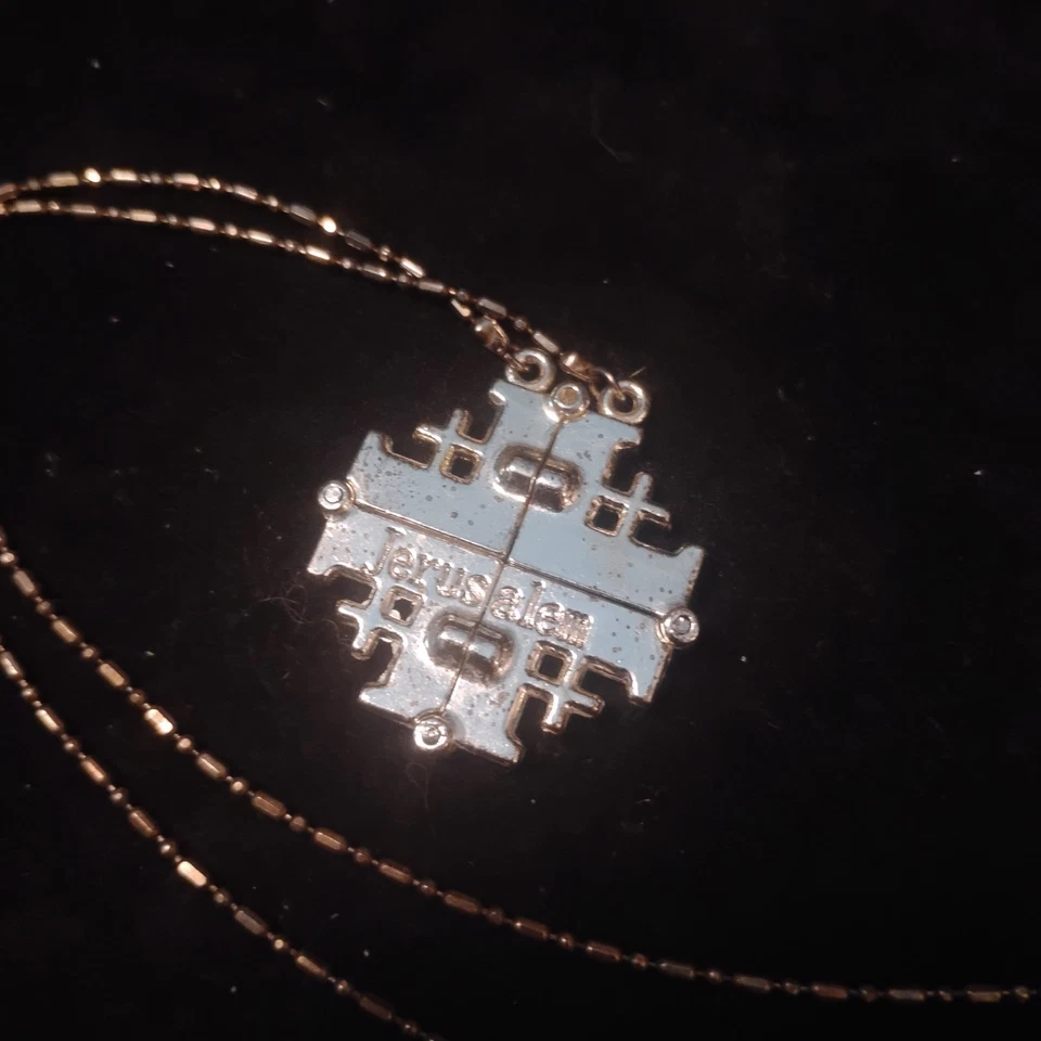 GIGANTE 40mm PESADO 13.6g Jerusalén Cruz Colgante Azul Brillo Esmalte Cadena 24" Foto 3 de 4