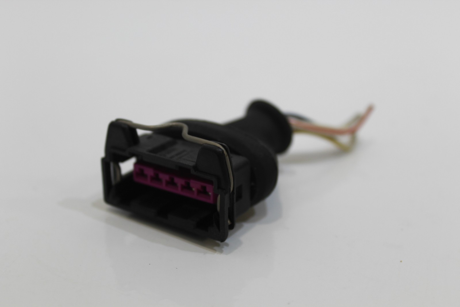 Audi A4 Cabriolet 8H B6 Yaw Sensor for ESP Plug Connector & Wire 443906235