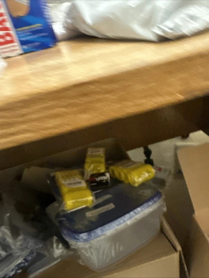 Esponja facial regular Buf-Puf limpia y refresca la piel, 1 quilate, paquete de 4 Foto 3 de 3