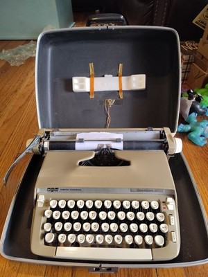 Vintage Smith Corona Sterling 12 Wide Carriage Typewriter w/ Carry Case Tested