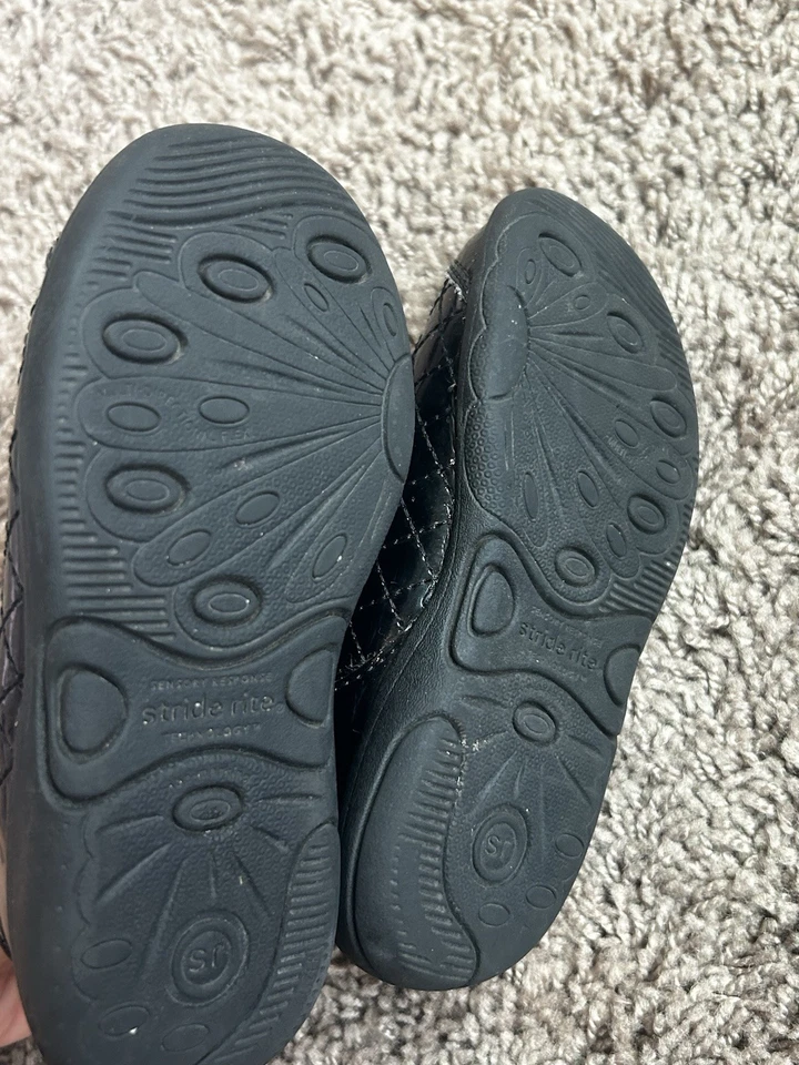 Zapatos Stride Rite de charol negro para niñas pequeñas talla 8,5 Foto 3 de 3