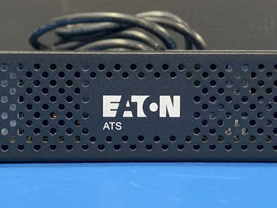 Eaton EATS115 120V 12A Single-Phase 10-Outlet PDU W/ Rack Ears 9001-5013-00P - Image 4 of 4