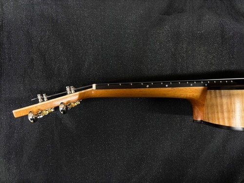 Soprano ukulele with Maple and Mahogany - Picture 4 of 8