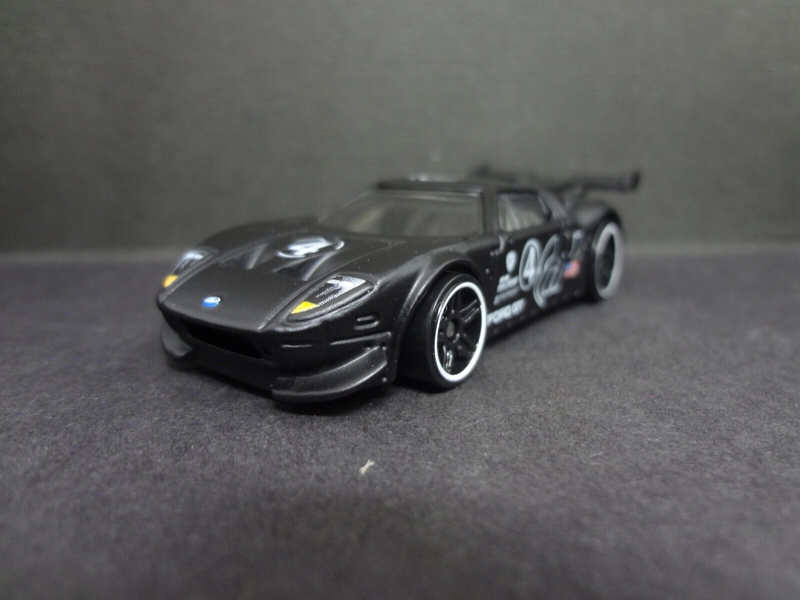 FORD GT LM Gran Turismo Hot Wheels Race Car 1:64 Mattel Black #4