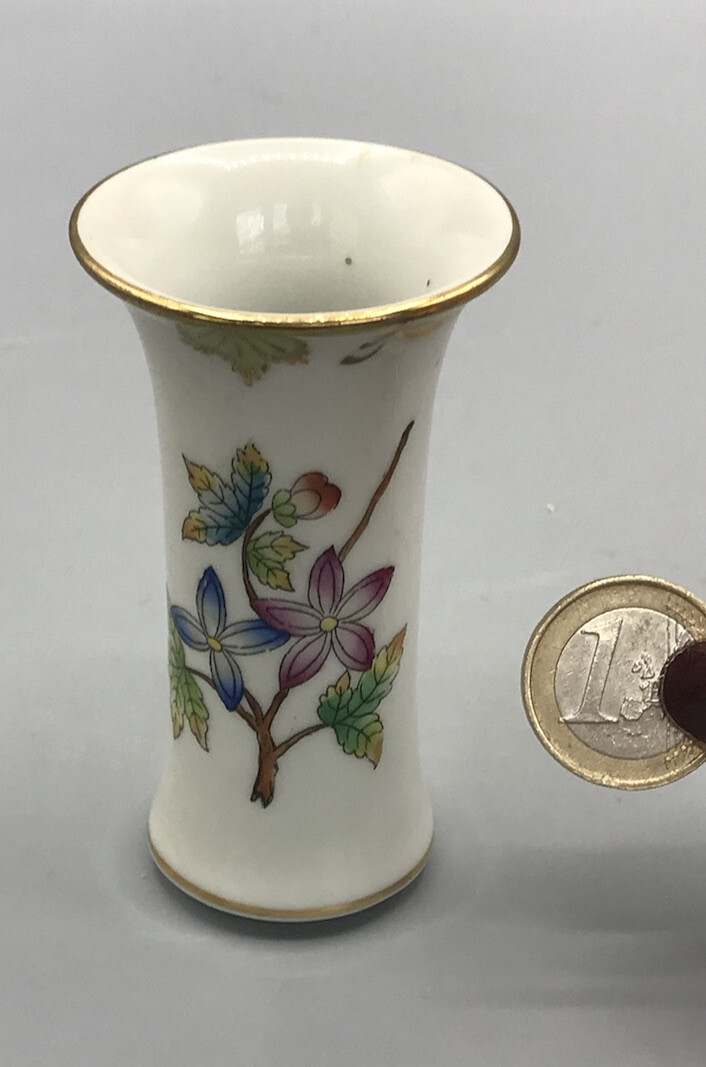 Kleine Vase Herend Porzellan Blumen Schmetterling Gold Miniatur Ungarn