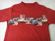 Classic Trucks American Flags Red Cotton T-shirt Size M Red Head Patriotic