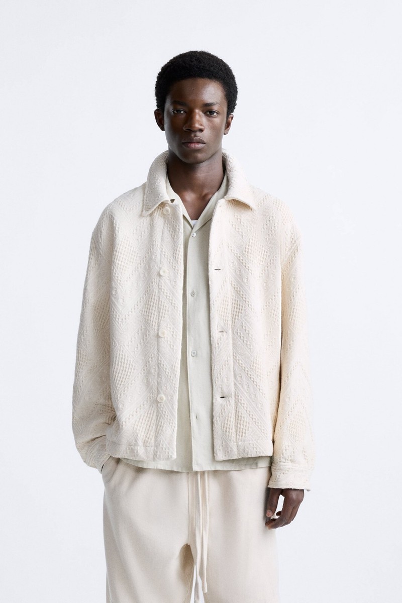 New Zara Geometric Jacquard Overshirt S 2675/411 Ecru White New Zara Geometric Jacquard Overshirt S 2675/411 Ecru White