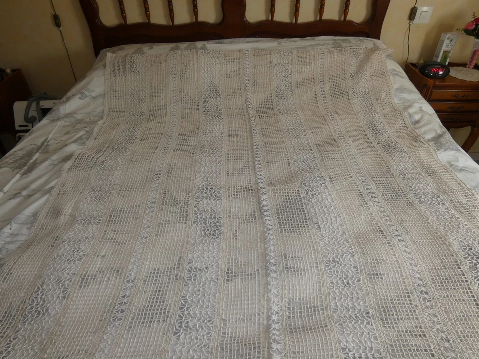 LINGE ANCIEN Dessus de lit Plaid Rideau FAIT MAIN En filet Beige clair COTON - Photo 3/4