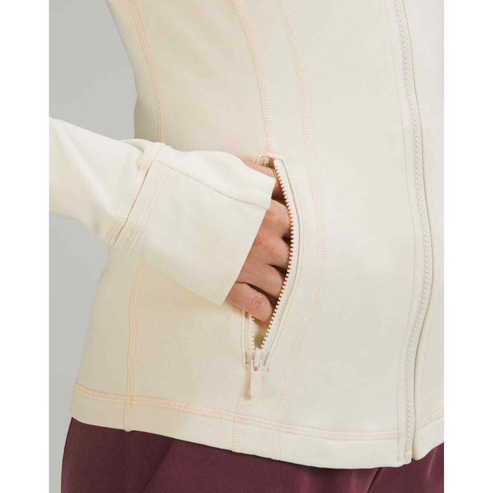 Lululemon Define Jacket in White Opal, Size 4 - Luon Fabric image 4