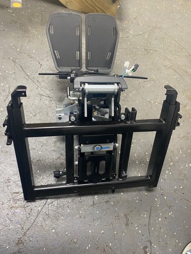 Permobil M1 power leg rest and footplate assembly elevating and articulating leg - Picture 3 of 6