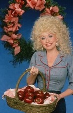 Dolly Parton Unsigned 6" x 4" Photo - A Smoky Mountain Christmas *51