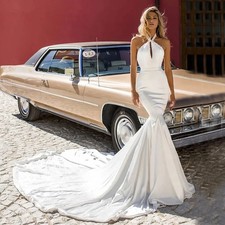 Fashion Mermaid Wedding Dresses Halter Neck Backless Satin Pearls Bridal Gowns
