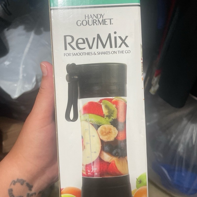 Handy Gourmet RevMix Personal Blender  For Smoothies,Shakes On the Go New In Box