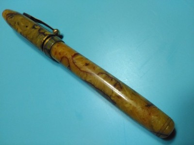 Unique Red/Tan Marbled Eclipse Fountain Pen 14K Nib 5 3/8'' PAT 9-18-23
