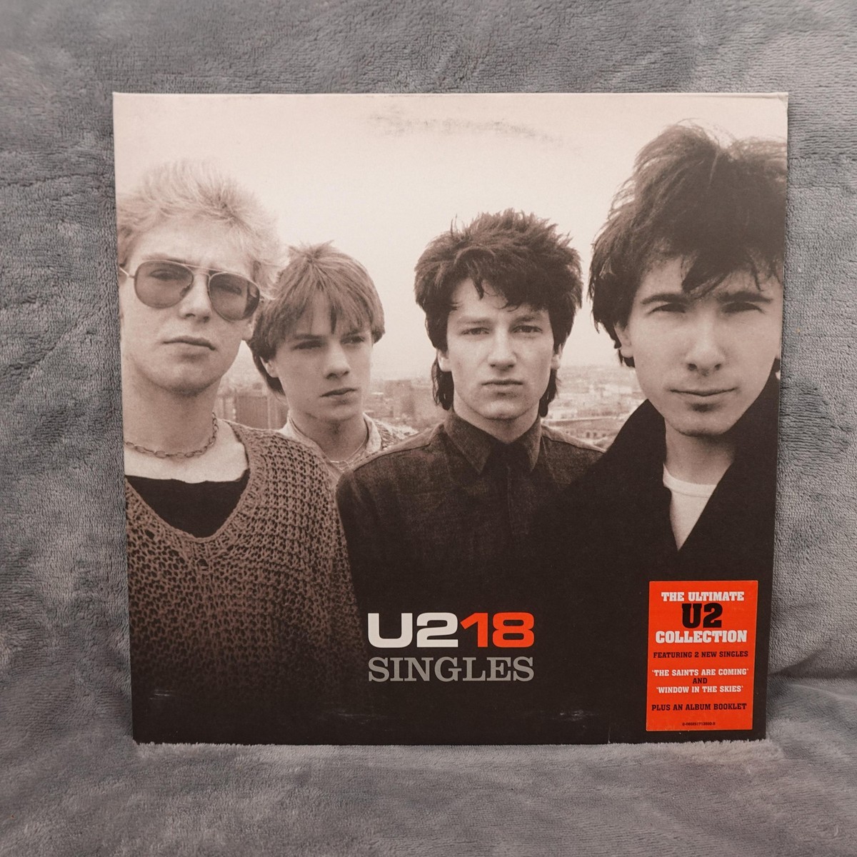 U2 18 Singles Vinyl Record 2xLP Gatefold Greatest Hits Rock Pop