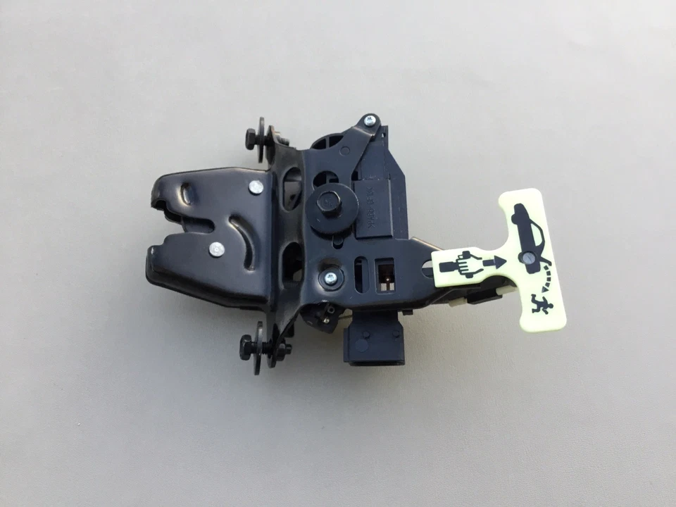 Actuador de bloqueo de pestillo de maletero Cadillac DTS 2006-2011 FABRICANTE DE EQUIPOS ORIGINALES Foto 4 de 4