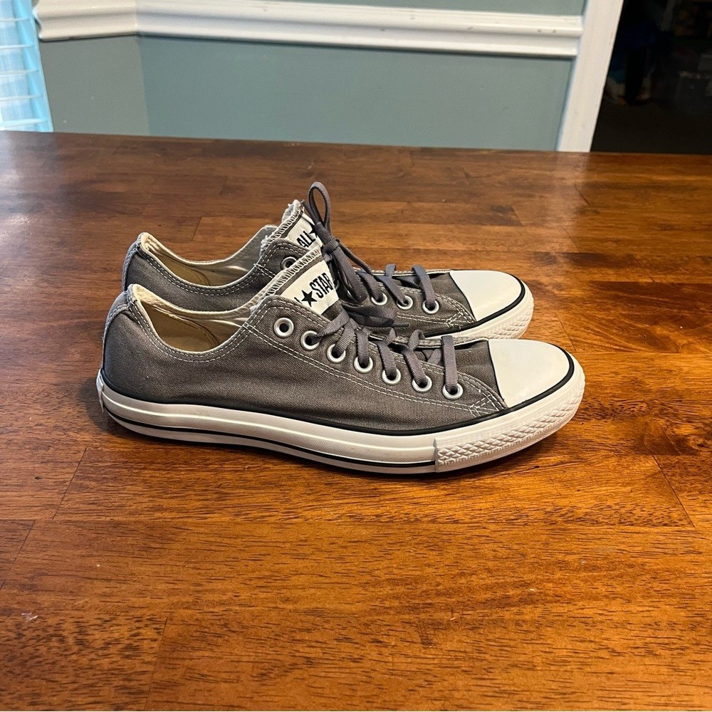 Converse gray Charcoal Canvas low top Sneakers mens 9 women’s 11