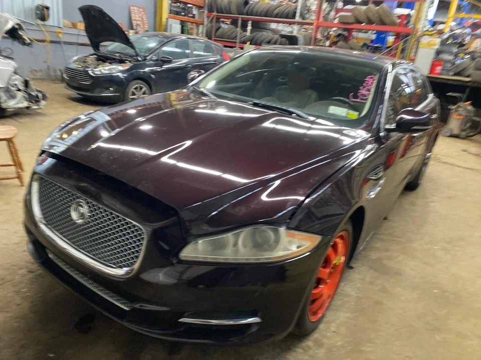 Used Rack and Pinion Assembly fits: 2011 Jaguar Xj Power Rack and Pinion 3.0L RW Foto 3 de 4