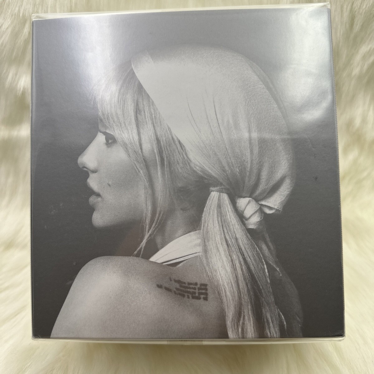 ARIANA GRANDE MOD Vanilla EDP Spray 3.4 fl.oz/100 mL Womens