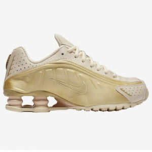 nike shox r4 gold