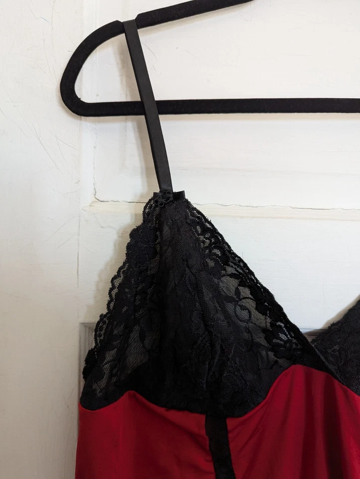 Camisa Red Cacique Plus com renda preta 18/20 (2X) - Imagem 2 de 4