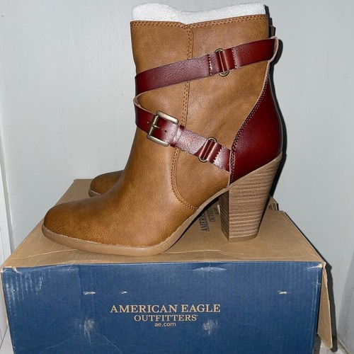 AE Buckle Heeled Ankle Bootie - Picture 2 of 10