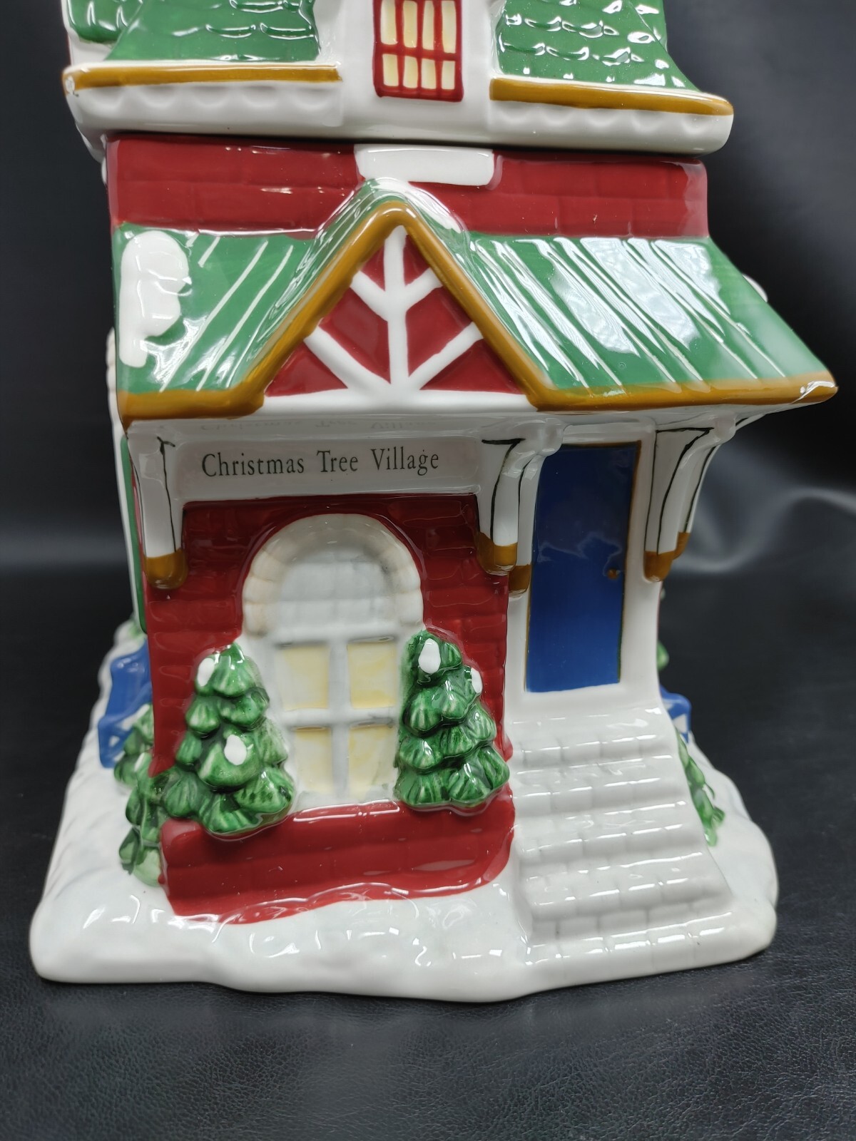 SPODE Christmas Tree Village Train Station 2002 Large Cookie Jar With
