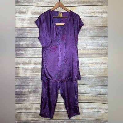 URU Purple Satin Silk V-Neck Sleep Set - Women's Two-Piece Loungewear L