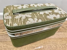 Rare Vintage Samsonite Flower Power Train Case Green Carpet Make Up Luggage
