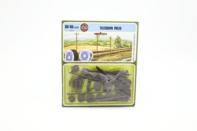 Airfix zwei Telegrafenmasten 01618-8