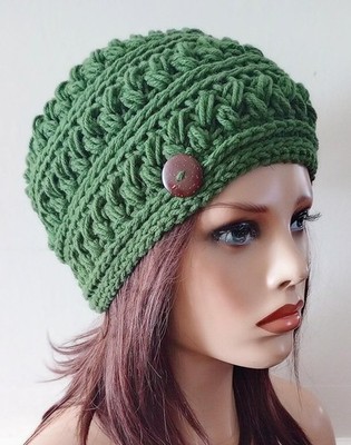 handmade crochet womans button hat beanie turtle green puffs new