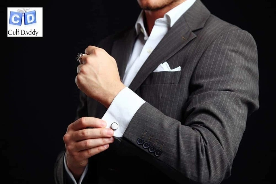 Conjunto formal de gemelos y tachuelas de golf para hombre con caja de presentación Foto 4 de 4