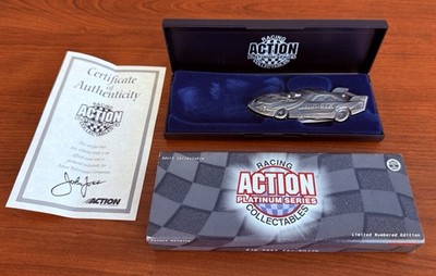 Action Racing John Force Castrol GTX Collector DieCast Car Knife 1/11000 Cutlery