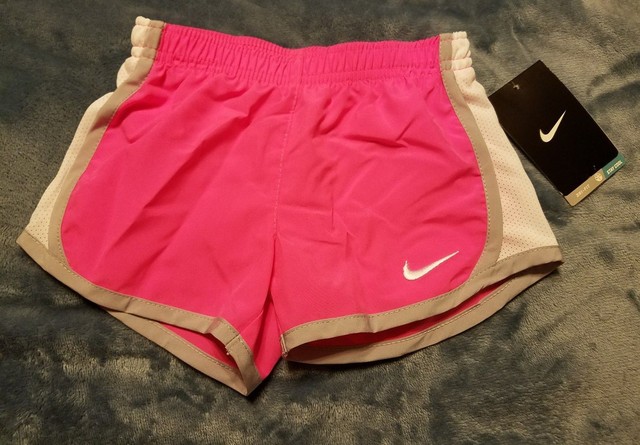 3t nike shorts girl