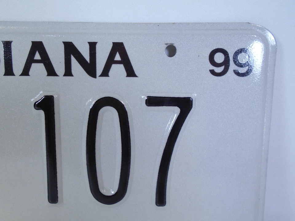 Chevrolet Monte Carlo SS 1999 Brickyard 400 Pace Car matrícula #107 Foto 4 de 4