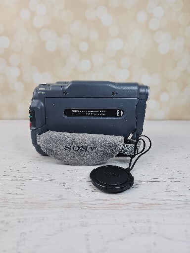 Sony DCR-TRV260 Digital Video Camcorder HandyCam Optical20x, 990x