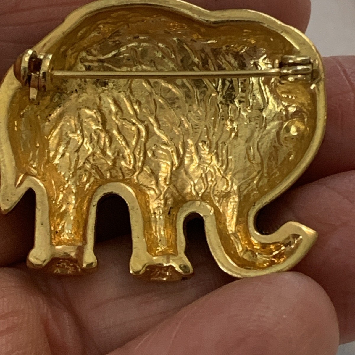 VTG Black Elephant Brooch  Unbranded View 3