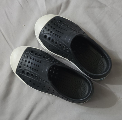 Native Jefferson Unisex Kids Black/White Slip-On Shoes US 9 M Low Top