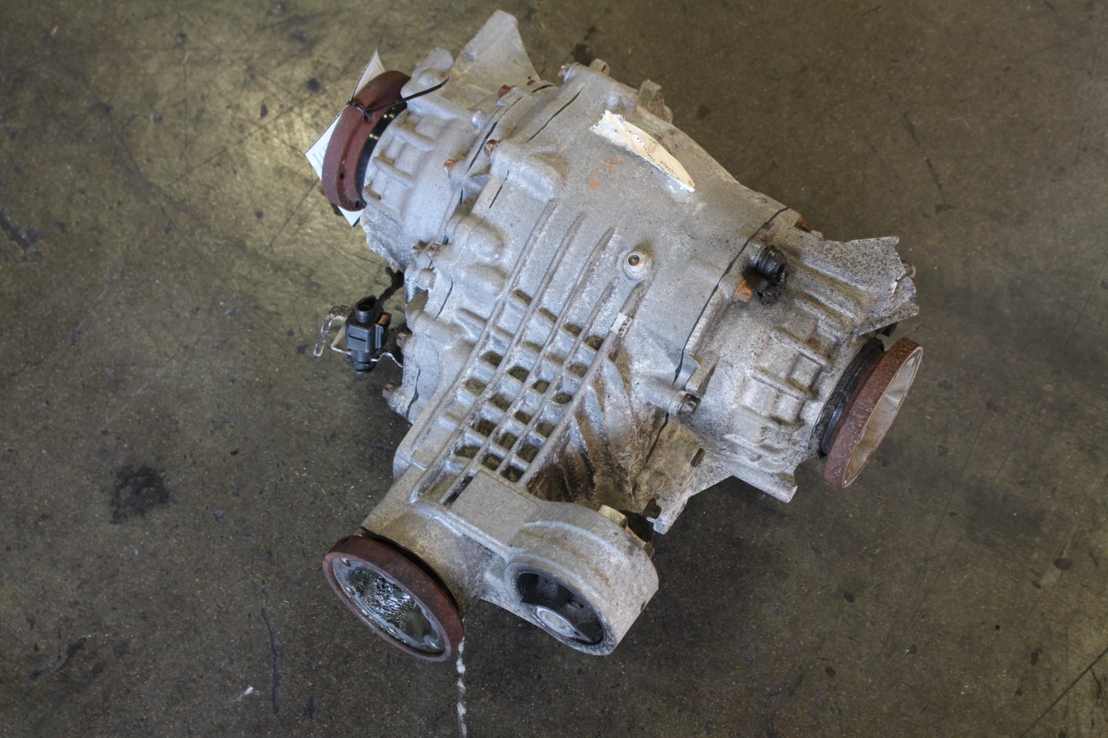 Lamborghini Urus, Rear Differential, Dmg, Used, P/N 0BX500043C