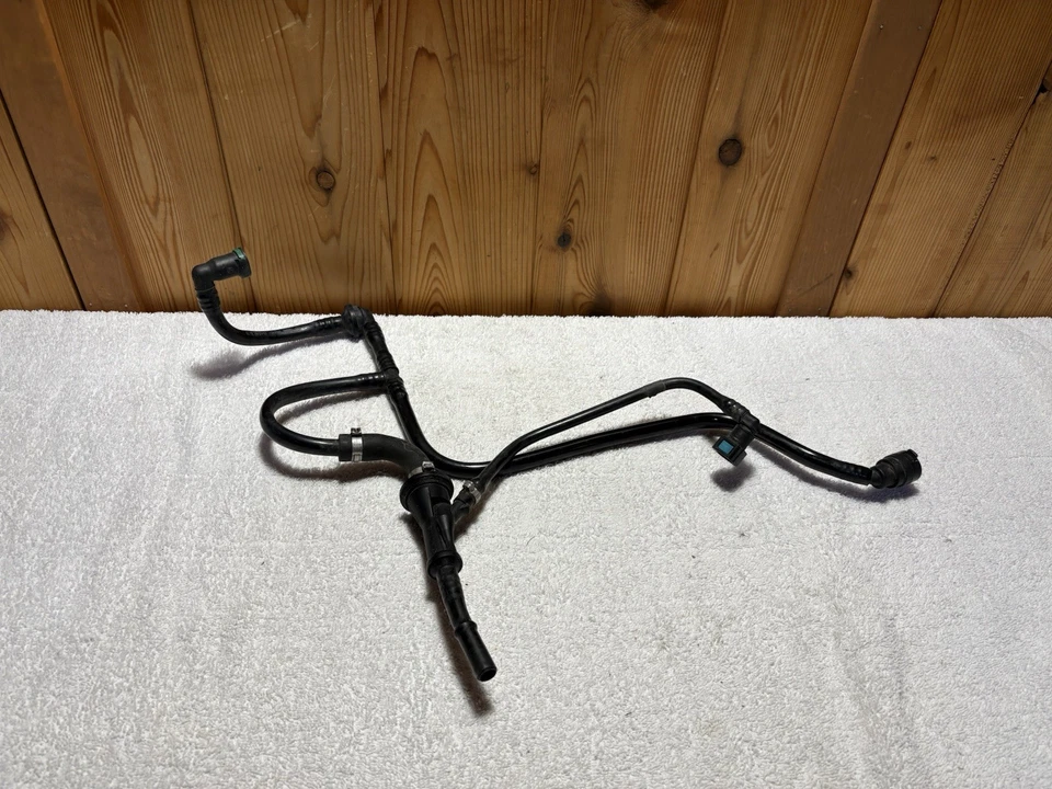 04-13 VOLVO C30 S40 V50 conjunto de mangueira de ventilação de linha de mangueira de freio fabricante de equipamento original - Imagem 2 de 4