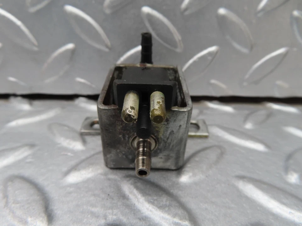 Válvula de control de vacío Mercedes-Benz W124 260E 0015408697 Foto 2 de 4